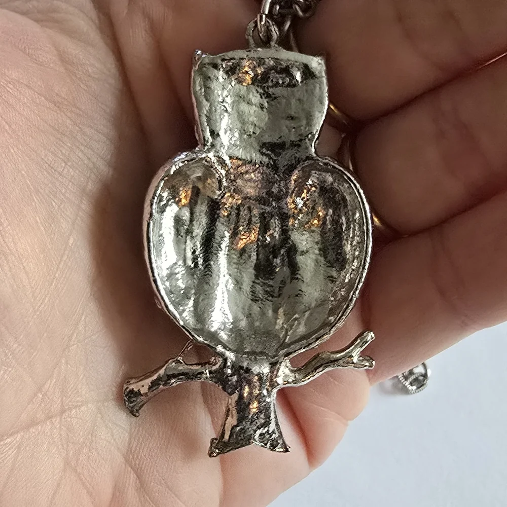 Vintage owl necklace silver tone turquoise blue color cabochon bird long
